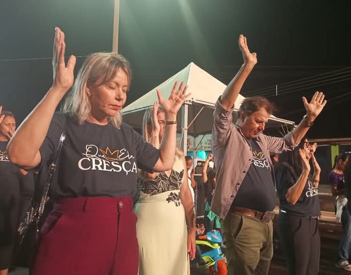 Marcha Para Jesus é realizada pela primeira vez em Água Clara-MS, na noite deste sábado (12)