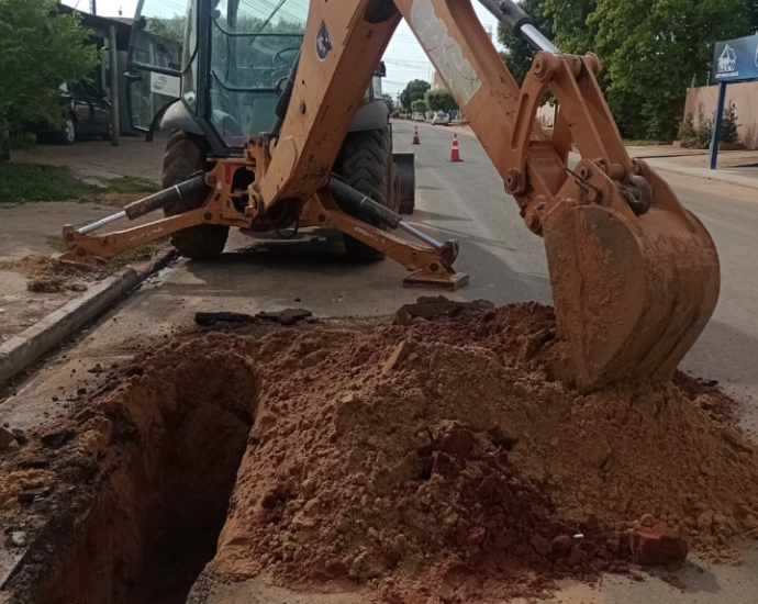 Obras de rede de esgoto avançam e chegam ao Jardim Nova Água Clara
