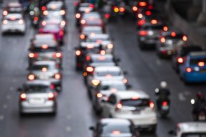 Lei do Farol em vigor no Brasil: entenda como a medida contribui para a segurança nas rodovias