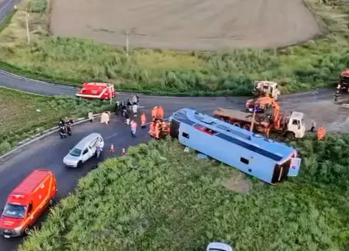 acidente com ônibus