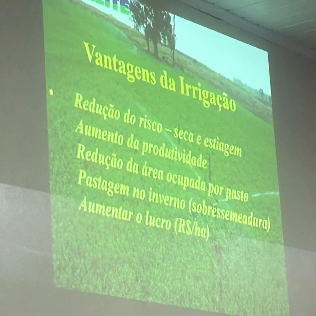Agricultura de Castilho SP promove palestra e reúne mais de 40 produtores em ação sobre irrigação de pastagens 3 Agricultura de Castilho SP, irrigação em pastagens rotacionadas, bovinocultura leiteira, pecuária em Castilho, palestra técnica agrícola, produtores rurais Castilho SP, irrigação sustentável Castilho, manejo de pastagens irrigadas, desenvolvimento rural Castilho, Secretaria da Agricultura de Castilho SP,