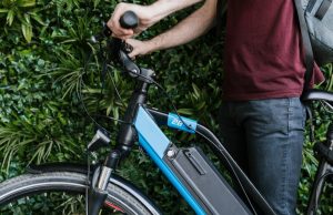 É falso que Lula e Haddad planejam emplacamento de bicicletas para cobrar IPVA
