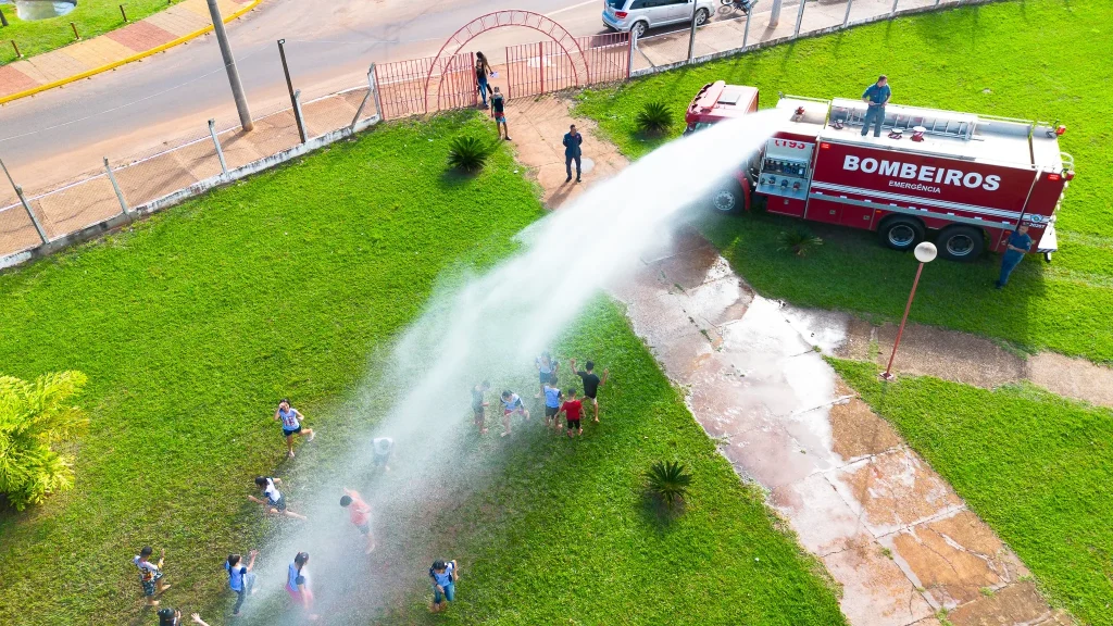 Bombeiro na Escola Castilho SP: 220 Alunos se Formam em 2024 e Reforçam a Cultura de Prevenção 6 bombeiro na escola castilho sp 6