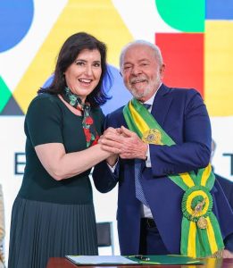 Presidente Lula articula lançamento de Simone Tebet ao Senado por MS em 2026, afirma site Presidente Lula articula lançamento de Simone Tebet ao Senado por MS em 2026, afirma site