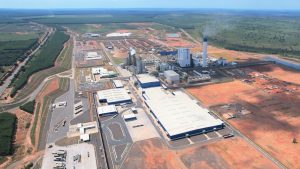 Com mais de R$ 300 milhões investidos no desenvolvimento de Ribas do Rio Pardo (MS), Suzano completa um ano de operações na cidade Com mais de R$ 300 milhões investidos no desenvolvimento de Ribas do Rio Pardo (MS), Suzano completa um ano de operações na cidade