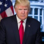 Trump impõe tarifa de 50% sobre produtos brasileiros em retaliação a ações contra Bolsonaro