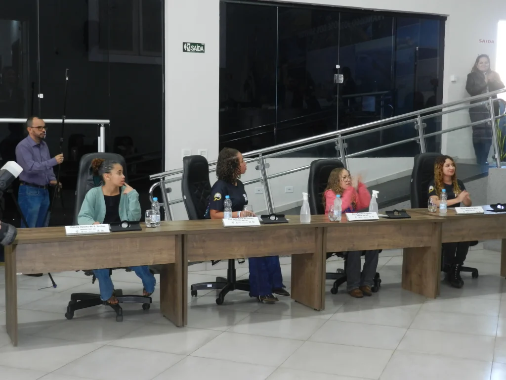 Vereador Mirim de Castilho 2025: cerimônia de posse emociona comunidade escolar 45 vereador mirim castilho 2025 37 1