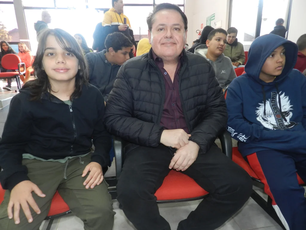 Vereador Mirim de Castilho 2025: cerimônia de posse emociona comunidade escolar 16 vereador mirim castilho 2025 5 3