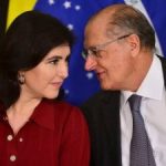 Avião com Skmone Tebet e Alckmin apresenta falha na Colômbia e FAB envia outra aeronave para resgatar comitiva