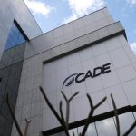 CADE ABRE INQUÉRITO CONTRA META E SUSPENDE TERMOS DO WHATSAPP