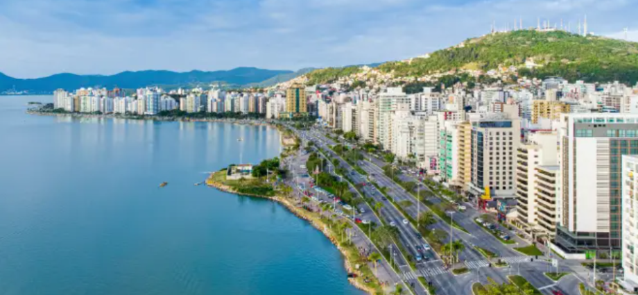 PREVISÃO DO TEMPO EM FLORIANÓPOLIS: CHUVAS ISOLADAS