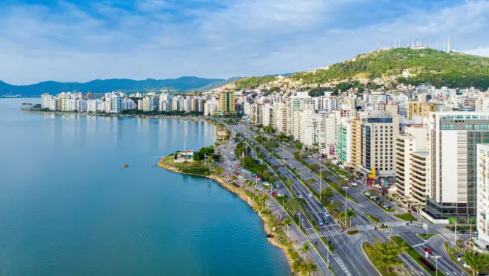 PREVISÃO DO TEMPO EM FLORIANÓPOLIS: CHUVAS ISOLADAS