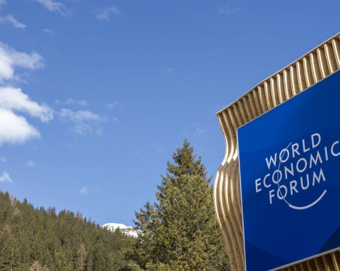 TARIFAS DE TRUMP EM DAVOS: IMPACTOS E BENEFÍCIOS