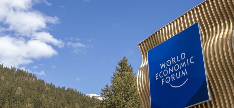 TARIFAS DE TRUMP EM DAVOS: IMPACTOS E BENEFÍCIOS