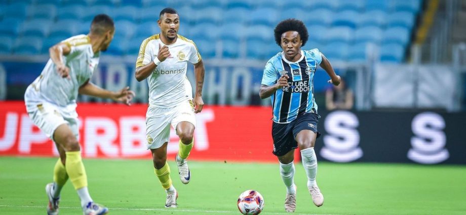 SÃO JOSÉ VENCE GRÊMIO E LIDERA CAMPEONATO GAÚCHO