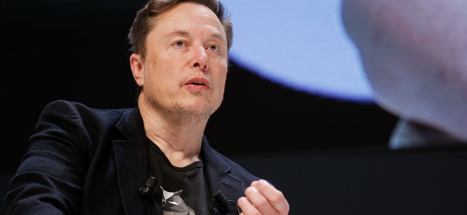 LIBERDADE DE EXPRESSÃO: A POLÊMICA ENTRE ELON MUSK E O REINO UNIDO