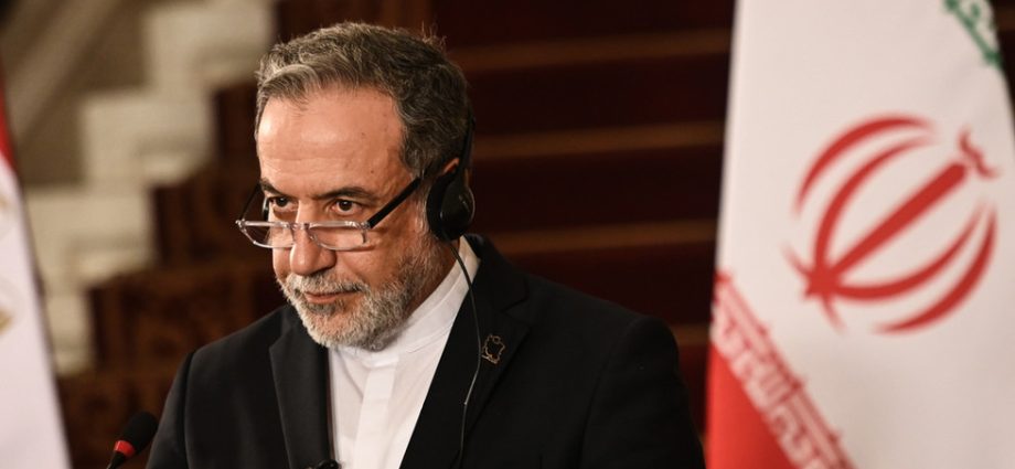 IRÃ: PREPARAÇÃO PARA CONFLITO E NEGOCIAÇÕES JUSTAS