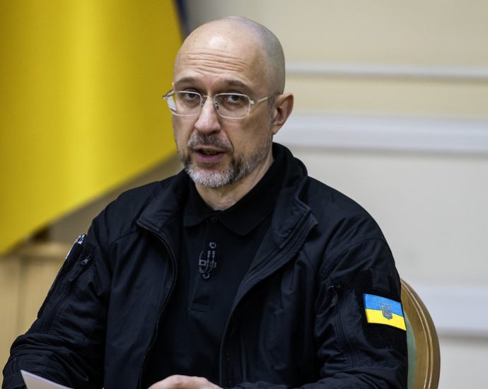 DEMISSÃO DE MINISTRO DA DEFESA: IMPACTOS NA UCRÂNIA