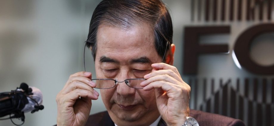 PRISÃO DO EX-PRIMEIRO MINISTRO DA COREIA DO SUL