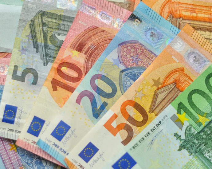 INFLAÇÃO NO SETOR DE SERVIÇOS DA EUROZONA AUMENTA