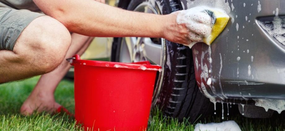 Águas Andradina e Águas Castilho destacam a importância da água no verão e reforçam consumo consciente