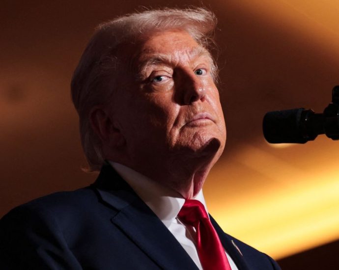 VENEZUELA: TRUMP SE DECLARA PRESIDENTE INTERINO