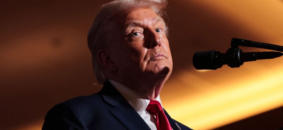 VENEZUELA: TRUMP SE DECLARA PRESIDENTE INTERINO