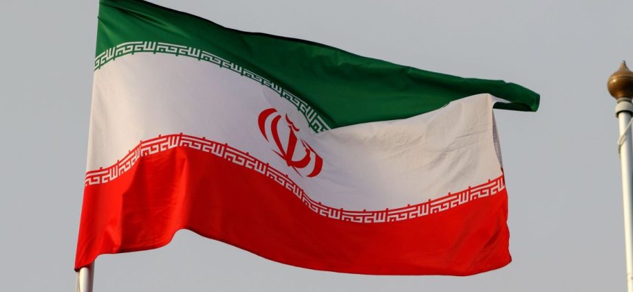 CONFLITO NO IRÃ: MILÍCIA ALERTA EUA SOBRE RISCOS