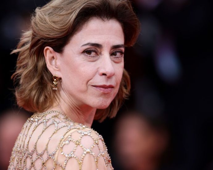 INDICAÇÕES AO OSCAR 2026: FERNANDA TORRES CELEBRA