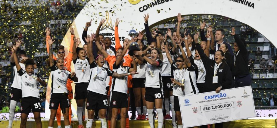 MUNDIAL DE CLUBES FEMININO DA FIFA: CAZÉTV É A TRANSMISSORA EXCLUSIVA