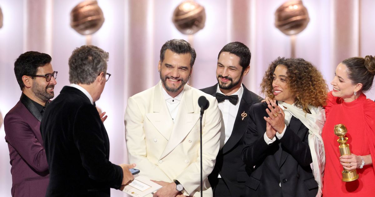 WAGNER MOURA BRILHA NO GLOBO DE OURO: VEJA REAÇÕES