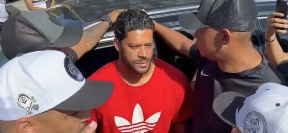 HULK FALA SOBRE SITUAÇÃO NO ATLÉTICO EM ENCONTRO COM TORCEDORES