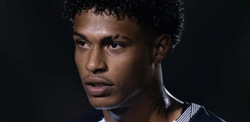 CORINTHIANS INTERESSE EM LUIZ FÁBIO: OPORTUNIDADE ÚNICA