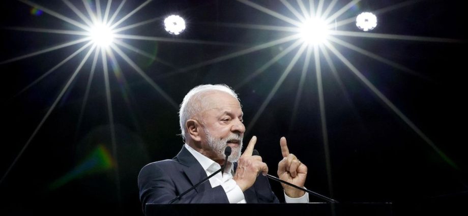 VENEZUELA: LULA DEFENDE HEMISFÉRIO COMUM E DIALOGO