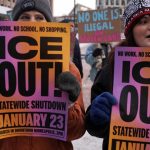 PROTESTOS CONTRA POLÍTICAS ANTI-IMIGRAÇÃO DOS EUA