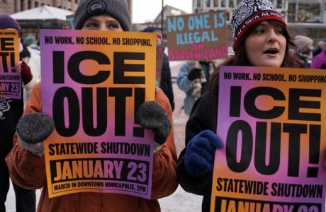 AGENTES DE IMIGRAÇÃO EM MINNEAPOLIS: AÇÕES E CONSEQUÊNCIAS