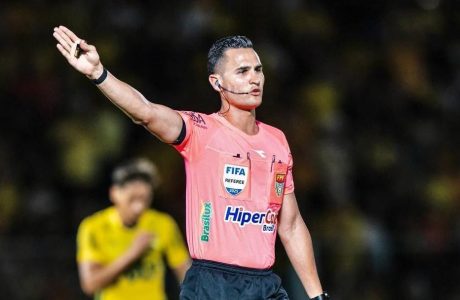 ÁRBITRO POLÊMICO NO CLÁSSICO PALMEIRAS X SÃO PAULO