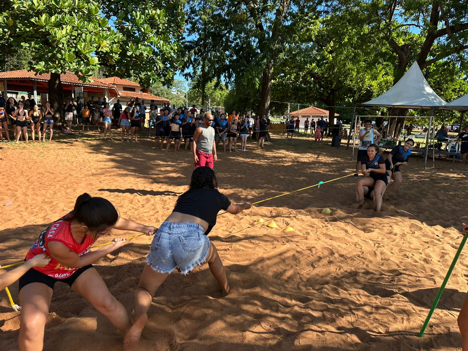 Projeto Verão 2026 começa nesta sexta-feira com show na Casa da Cultura