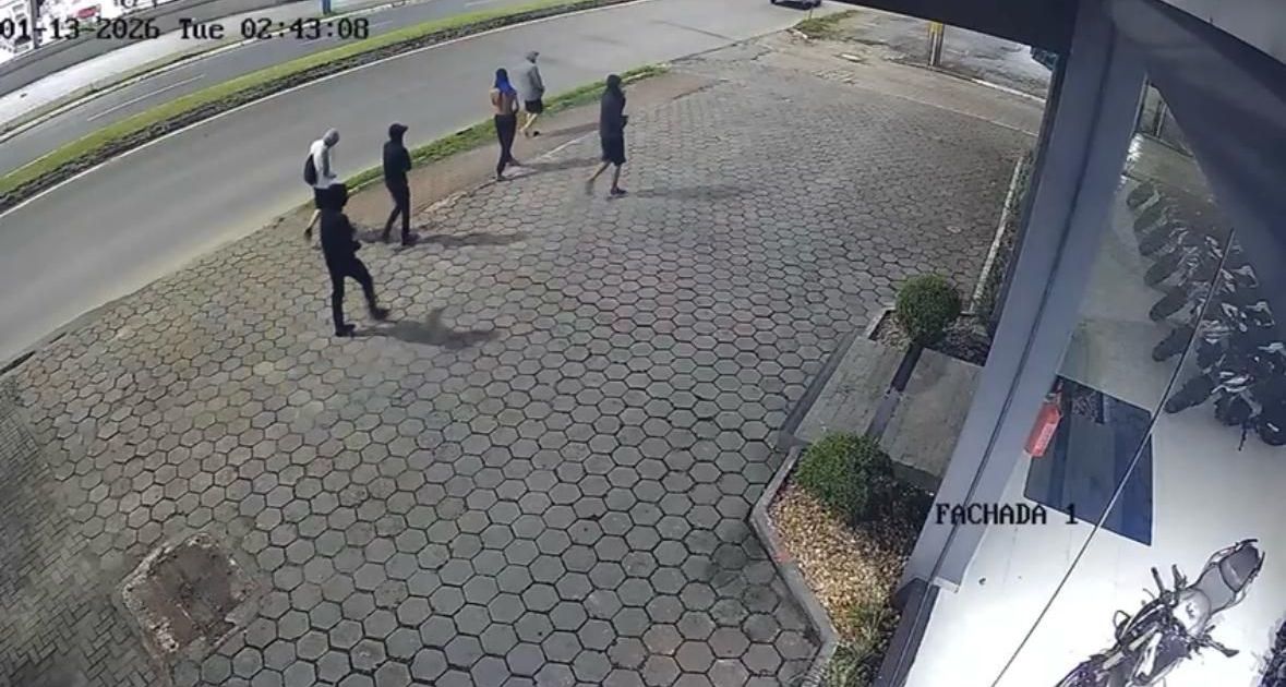 FURTOS DE MOTOS: A ADRENALINA DOS ADOLESCENTES EM ITAJAÍ