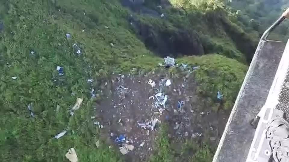 ACIDENTE AÉREO NA INDONÉSIA: DOURO ENCONTRADO E VÍTIMAS