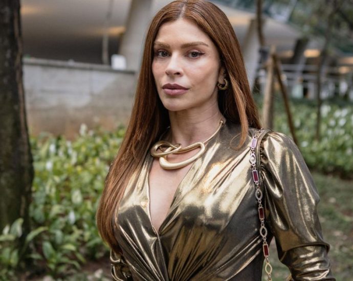 BBB: ARMIDA DEBOCHA EM “TRÊS GRAÇAS” E VIRA TEMA