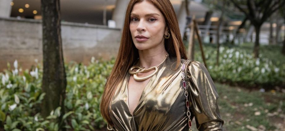 BBB: ARMIDA DEBOCHA EM “TRÊS GRAÇAS” E VIRA TEMA