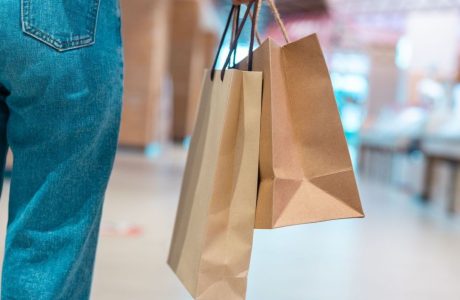 INTENÇÃO DE CONSUMO AUMENTA 0,8% EM JANEIRO