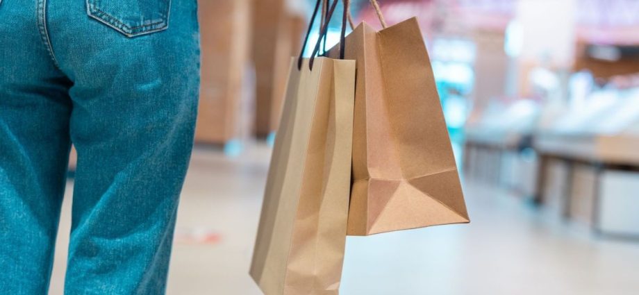 INTENÇÃO DE CONSUMO AUMENTA 0,8% EM JANEIRO