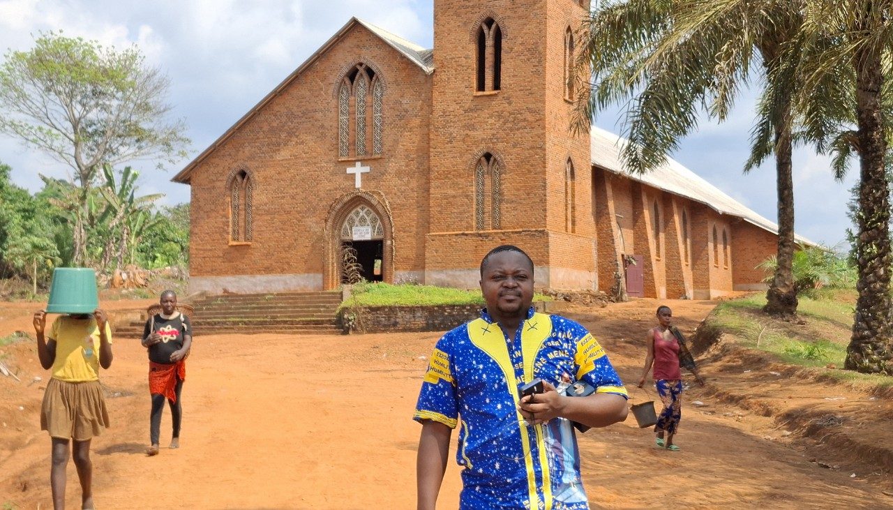CAMARÕES: A MISSÃO DO P. TONY NEVES EM FOCO