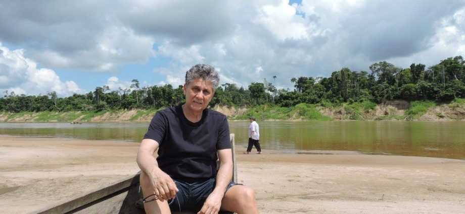 CANTOR ANTONIO CARDOSO: A CANÇÃO E A PRECE