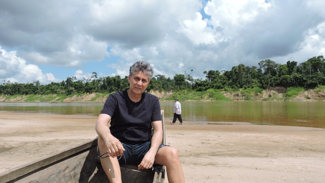 CANTOR ANTONIO CARDOSO: A CANÇÃO E A PRECE