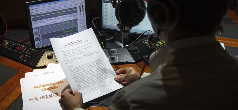 HEBDOMADA PAPAE: BOLETIM EM LATIM DA RÁDIO VATICANO