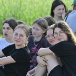 JUVENTUDE DIGITAL: O CANSATIVO MUNDO CONECTADO