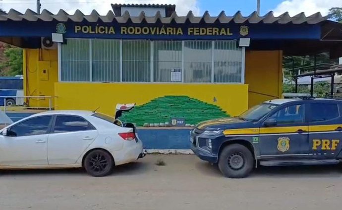 APREENSÃO DE DROGAS: PRF AGE NA BR 262 EM RIO CASCA